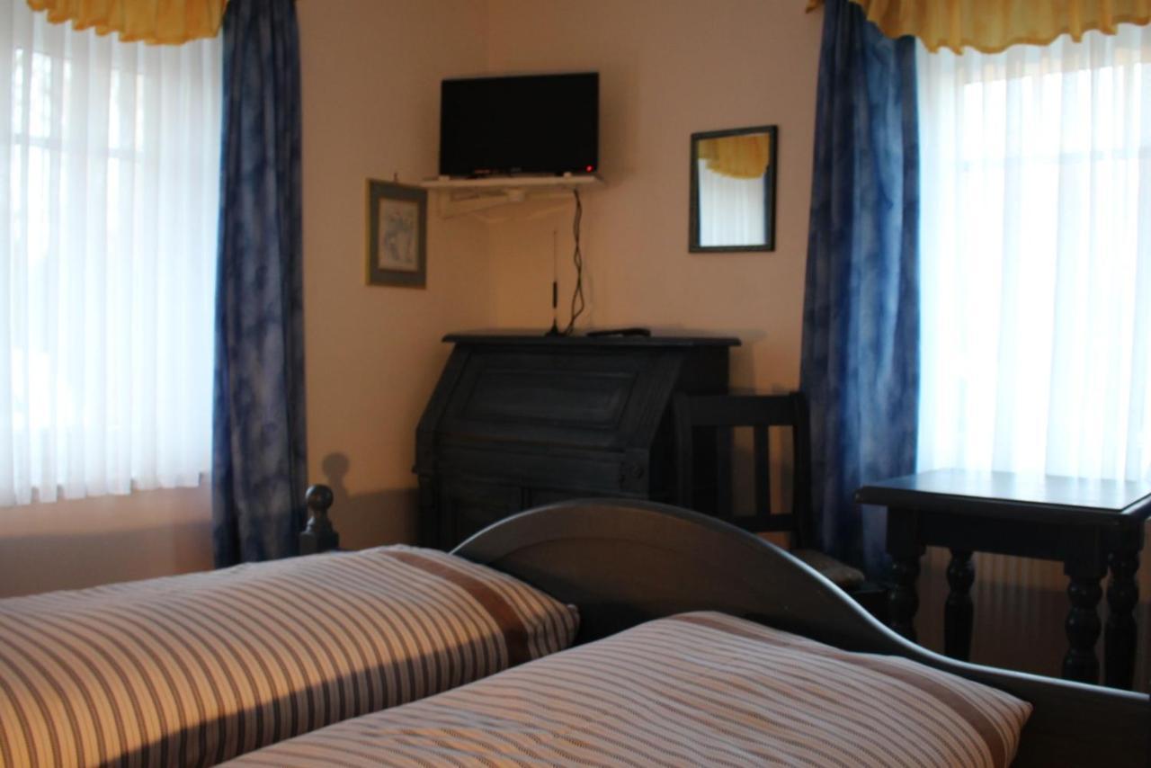 Large Double Room,1032374870:JPEG